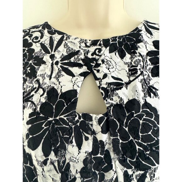 Roz & Ali Black & White Cutout Floral Lace Fit & Flare Dress Size 16W 1X Plus Sz - Picture 2 of 7